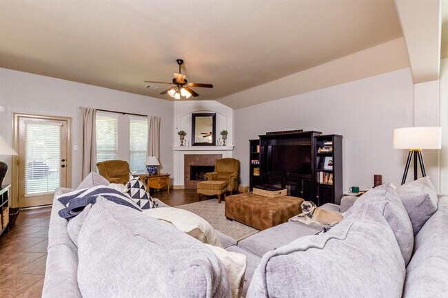 Building Photo - 63 Sagamore Ridge Pl