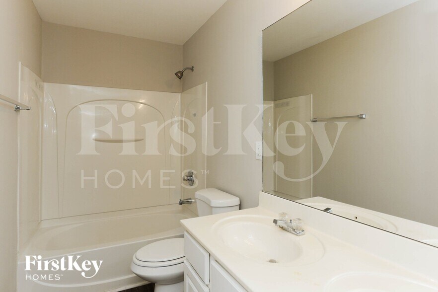 Building Photo - 964 Maple Leaf Dr