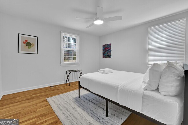 Building Photo - 3474 Hildon Cir