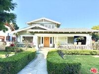 Building Photo - 4501 S Budlong Ave