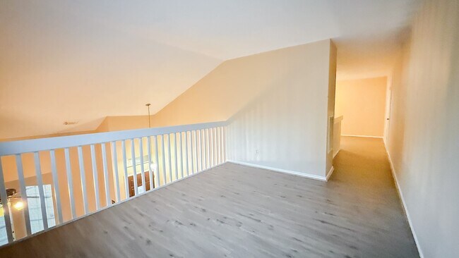 Building Photo - 17326 Harmony Hill Dr