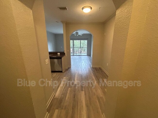 Building Photo - 14200 Avalon Rd