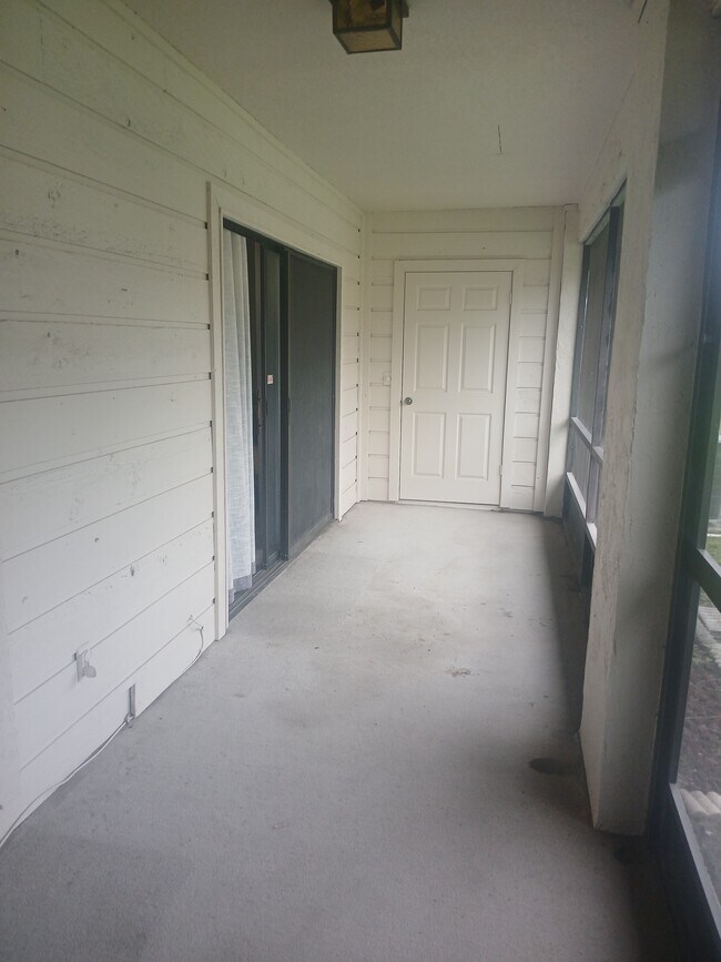Building Photo - 2331 Sun Valley Cir