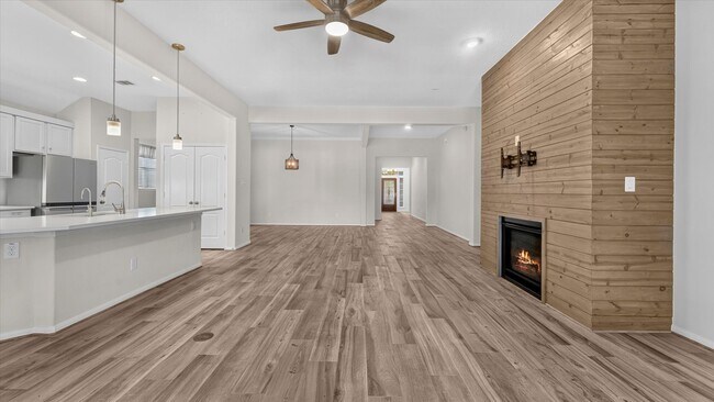 Building Photo - 22626 Fanwick Dr