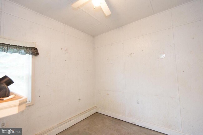 Building Photo - 110 Middle St