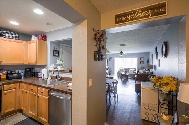 Building Photo - 6925 Marble Fawn Pl