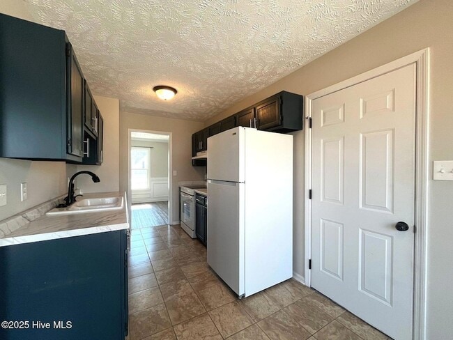 Building Photo - 3544 Lubbock Dr