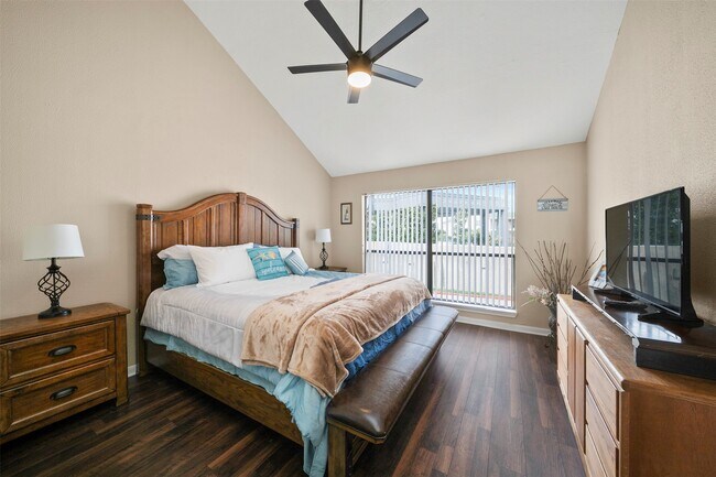 Building Photo - 7041 Kingston Cove Ln