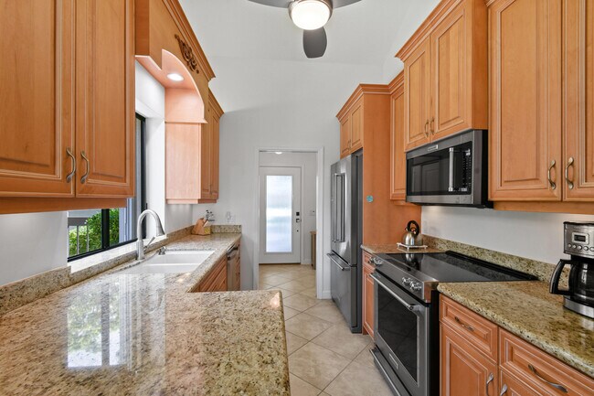Building Photo - 308 Ridge Rd