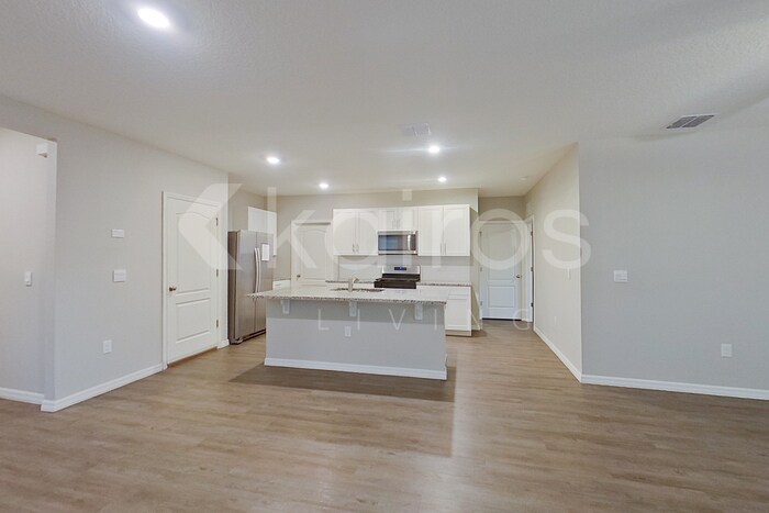 Building Photo - 32037 Katelin Cir