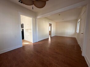 Building Photo - 1172 Alameda Ave