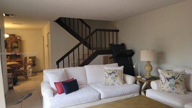 Building Photo - 1544 Forest Lakes Cir