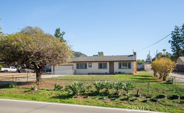 Building Photo - 1548 S Citrus Ave