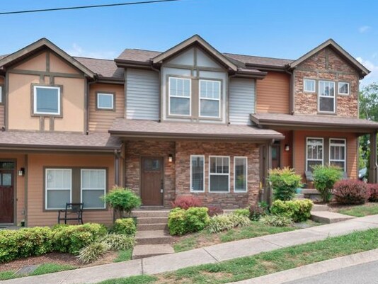 Front - 519 Swiss Ave
