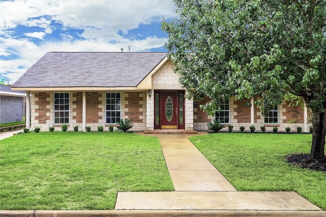 Primary Photo - 4315 Woodvalley Dr