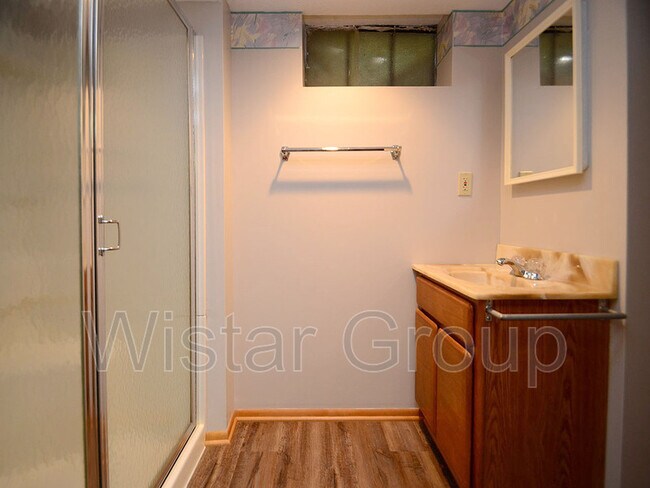 Building Photo - 2130 S 48th St