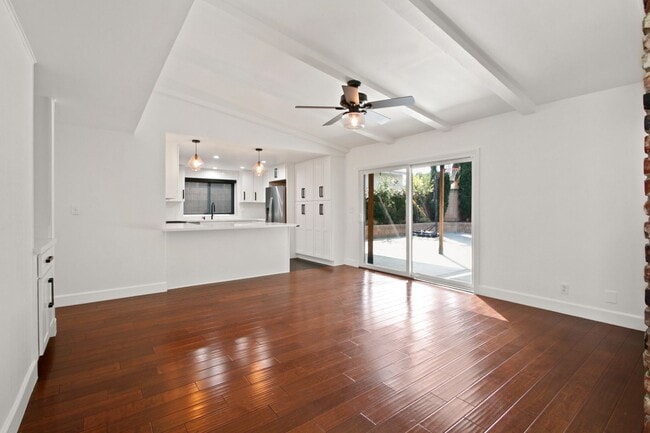 Building Photo - Beautiful Rehabbed Home In Mesa Verde with...