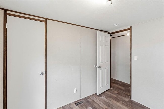 Building Photo - 908 Turney Ln
