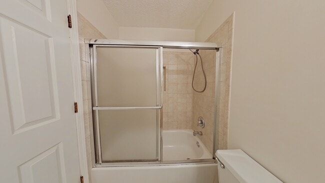 Building Photo - 14355 Rainy Lake Dr