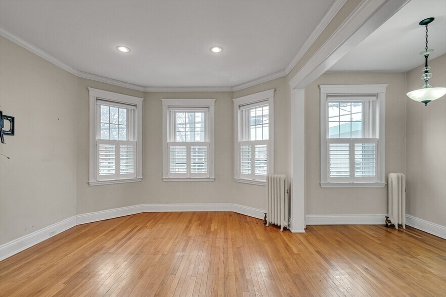 Primary Photo - 315 Allston St