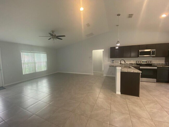 Building Photo - 13258 SW 29th Cir