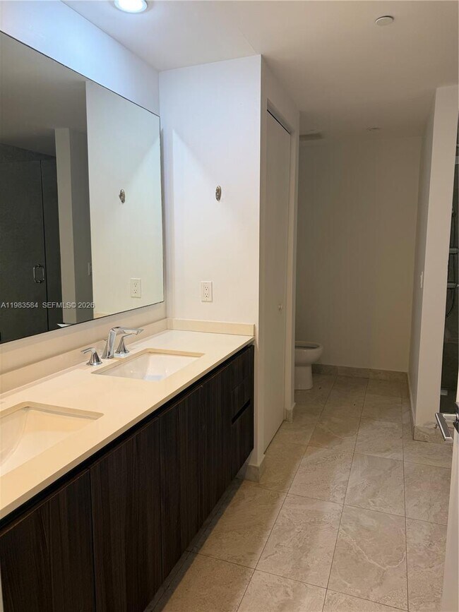 Building Photo - 488 NE 18th St