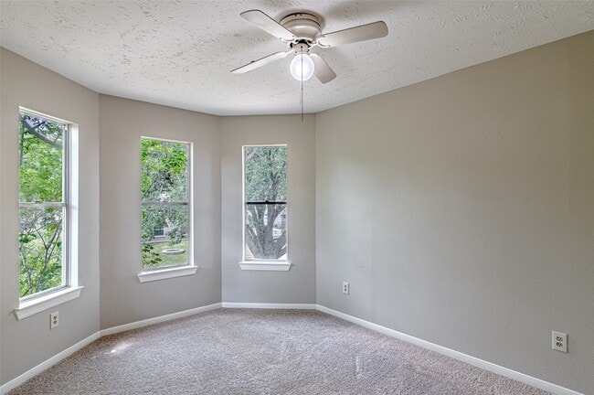 Building Photo - 14615 Cypress Valley Dr