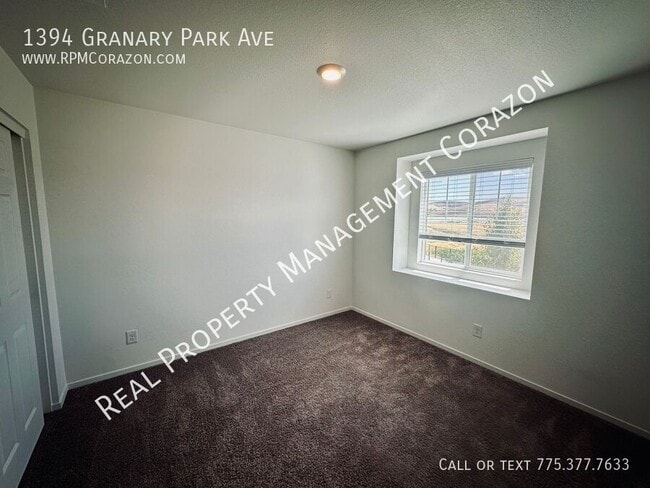 Building Photo - 1394 Granary Park Ave