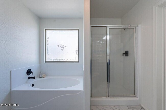 Building Photo - 20858 N 90th Ave