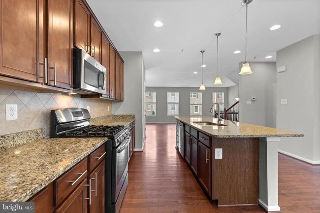 Building Photo - 6704 Saw Mill Ct