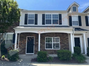 Building Photo - 1304 Cozart St