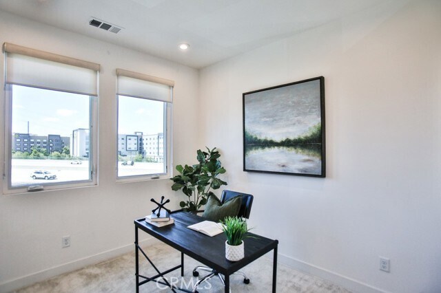 Building Photo - 1703 W Cara Dr