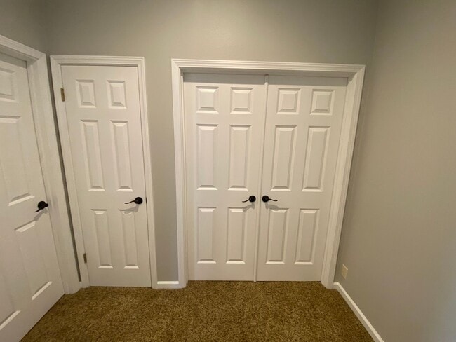 Building Photo - 4 bedroom in Paso Robles