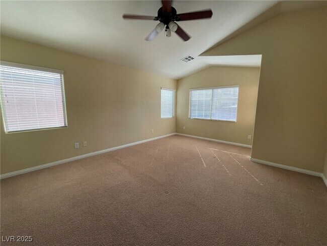 Building Photo - 275 Red Eucalyptus Dr