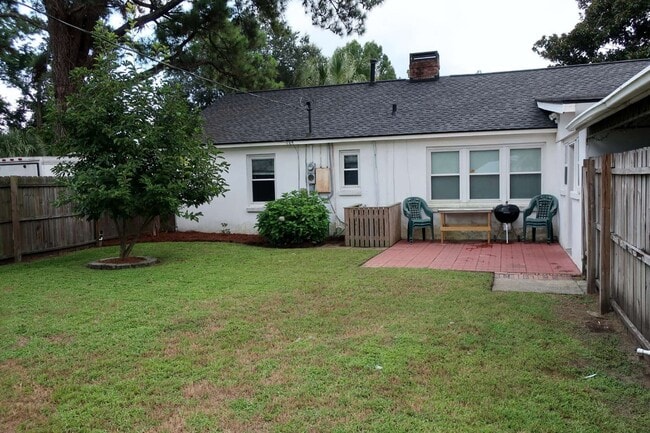 Building Photo - 2102 E 37th St