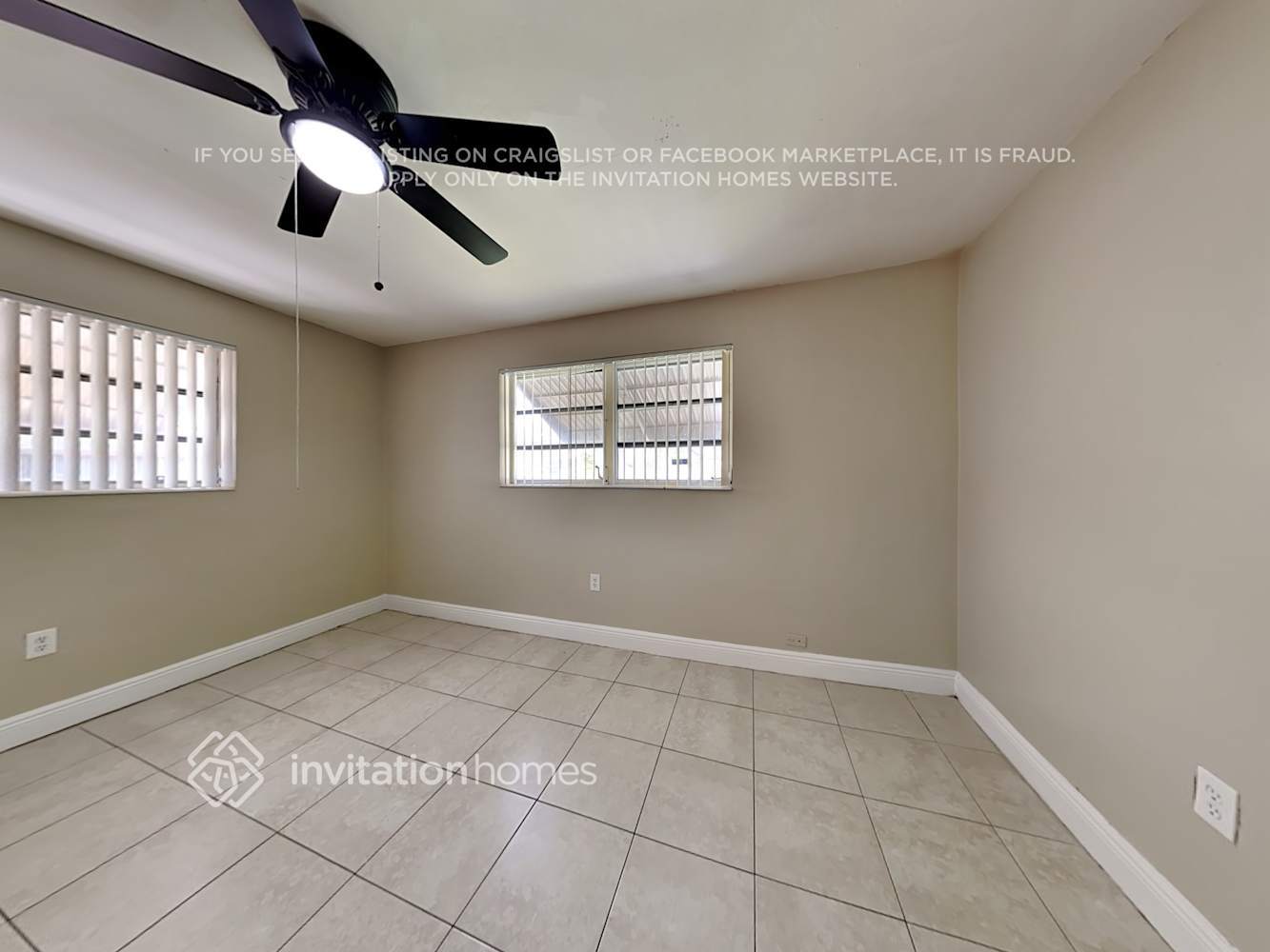 Building Photo - 2411 Utopia Dr