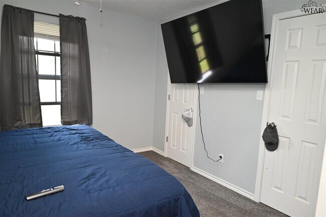 Building Photo - 5216 Brookwood Dr