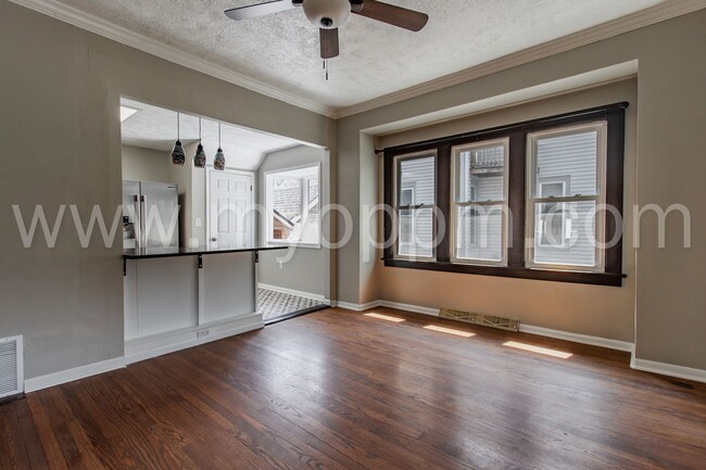 Building Photo - Completely Remodeled! 3 Bedroom / 3 Bathro...