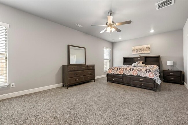 Building Photo - 2041 Tallgrass Ter