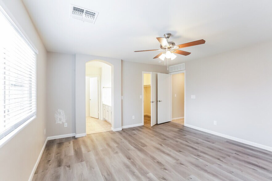 Building Photo - 7939 W Lumbee St