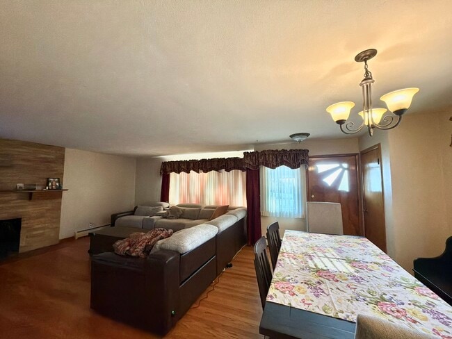 Building Photo - 37235 N Hillside Dr