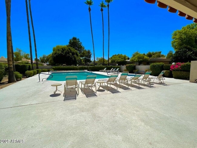 Building Photo - 8207 E Del Cuarzo Dr
