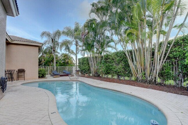 Building Photo - 18700 Ocean Mist Dr