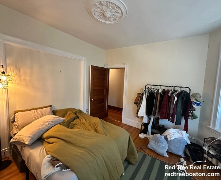 Building Photo - 174 Saint Alphonsus St