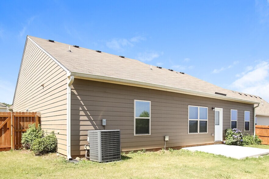 Building Photo - 49 Culver Ridge Dr