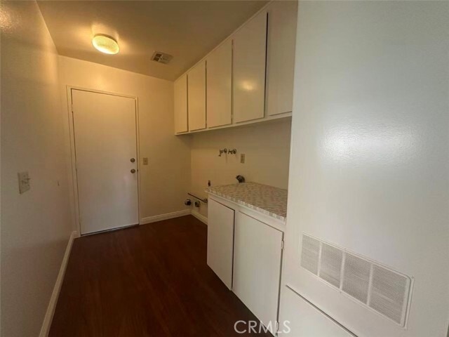 Building Photo - 877 Golden Prados Dr