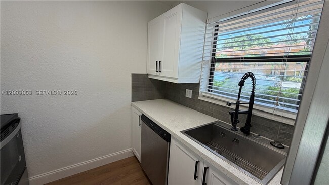 Building Photo - 11477 NW 39th Ct