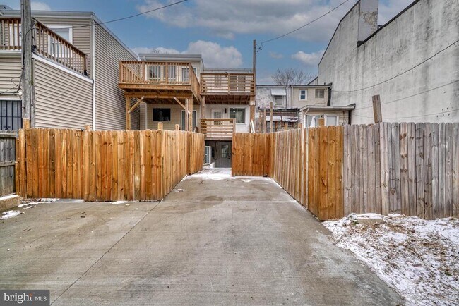 Building Photo - 1125 Washington Blvd