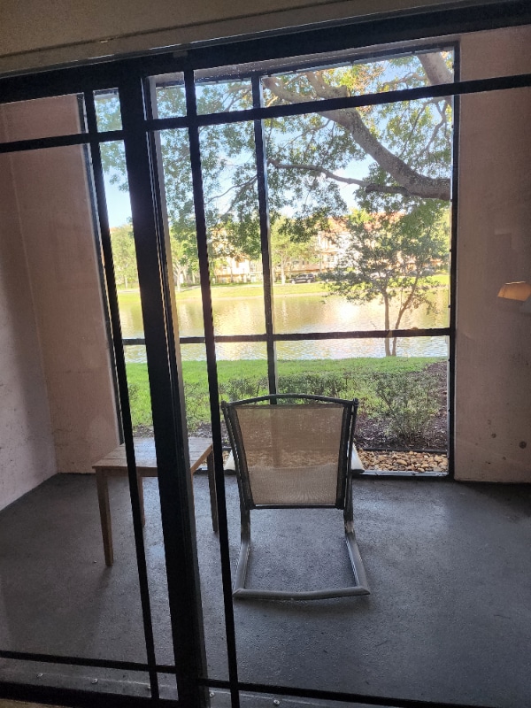 Building Photo - 2806 Veronia Dr