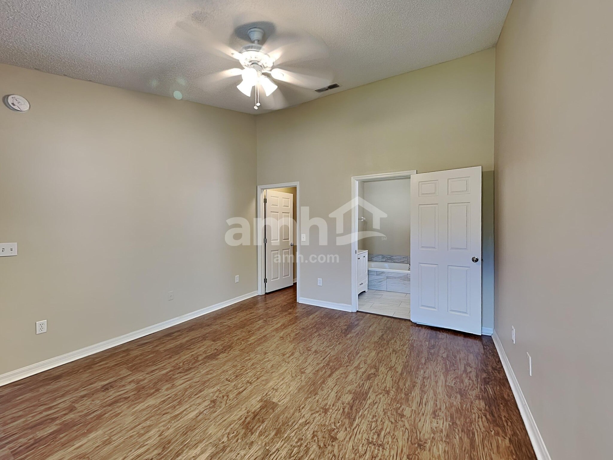 Building Photo - 1757 Chandelier Cir E